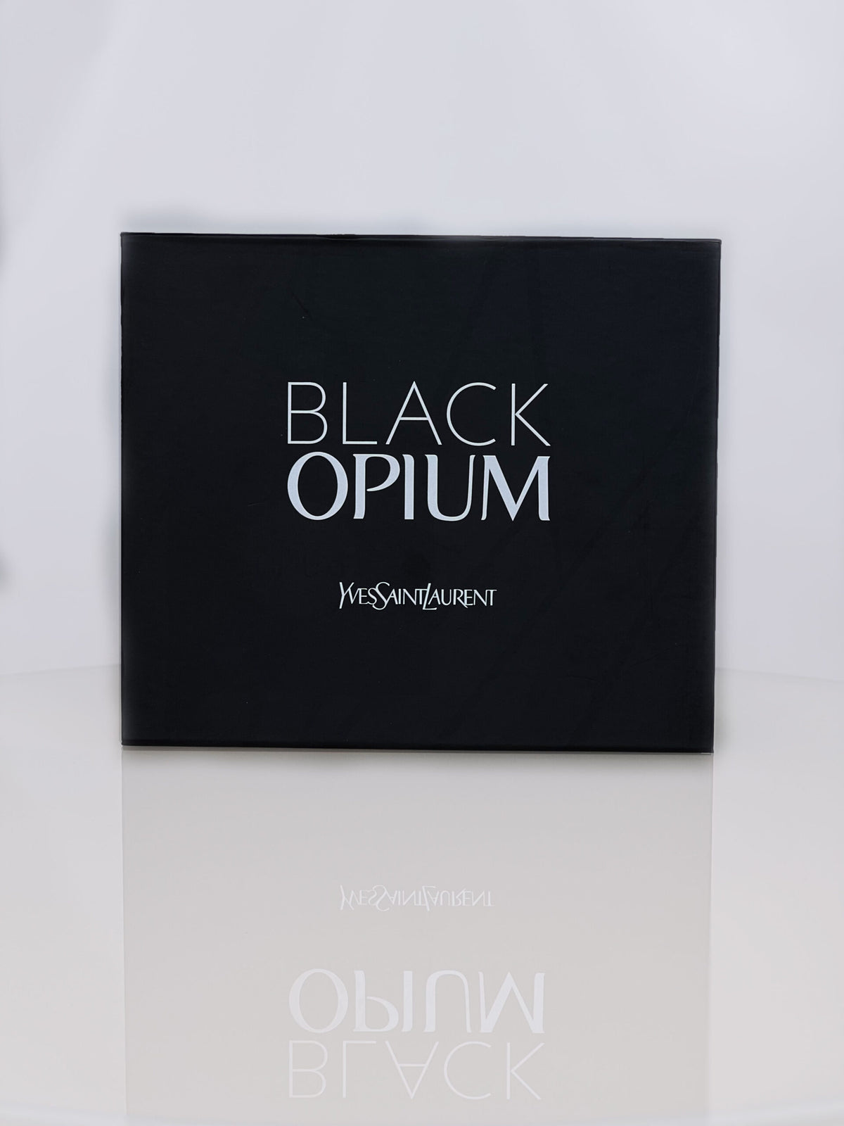 Подаръчен комплект Yves Saint Laurent Black Opium