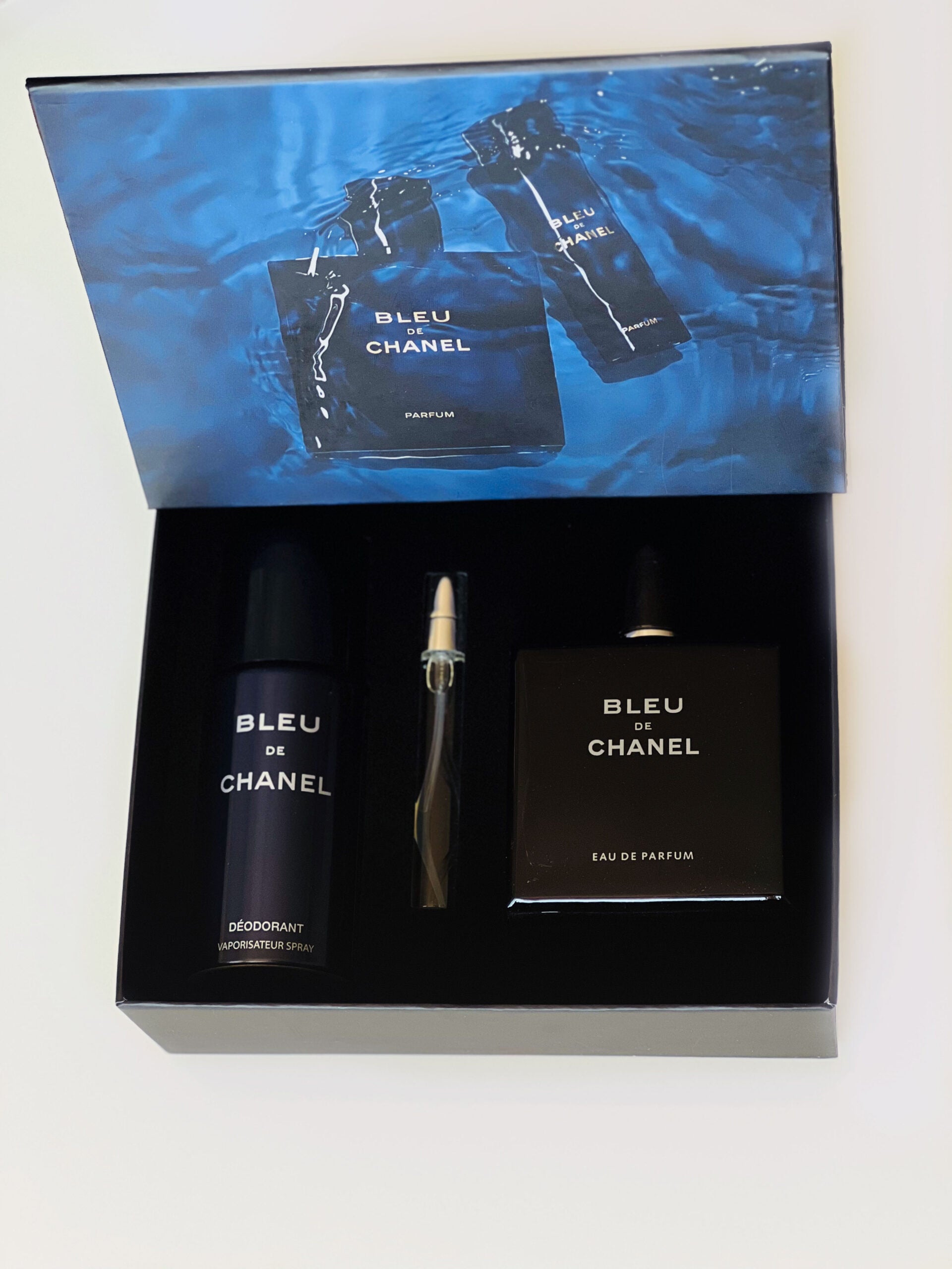 Подаръчен комплект Bleu De Chanel- мъжки – Луксозен парфюм | LuxyAroma